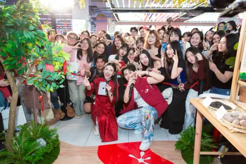 OMO — Ca sĩ Jayson Lee — ảnh 12/16