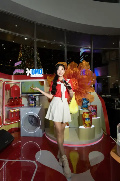 OMO — Ca sĩ Juky San · Lotte Mart — ảnh 1/17