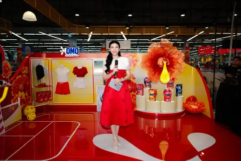 OMO — Ca sĩ Juky San — ảnh 3/13