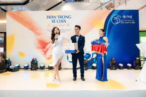 PNJ — Event 20/10 · Ca sĩ Tăng Phúc — ảnh 6/48