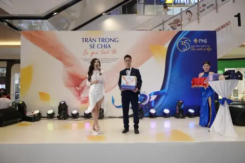PNJ — Event 20/10 · Ca sĩ Tăng Phúc — ảnh 42/48