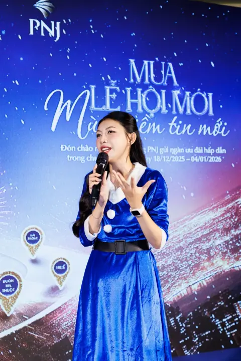 PNJ — Giáng Sinh — ảnh 8/28