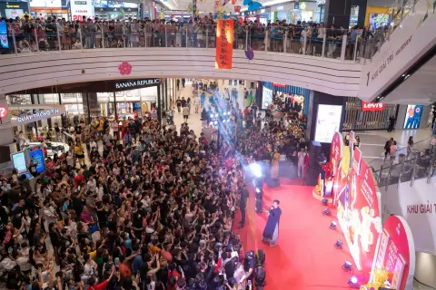 PNJ — Xuân PNJ · Ca sĩ Anh Tú — ảnh 12/21