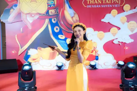 PNJ — Xuân PNJ · Ca sĩ Anh Tú — ảnh 13/21