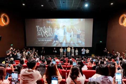 Cinetour — Tay Anh Giữ Một Vì Sao — ảnh 12/22