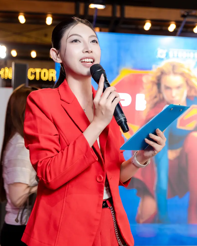 Premiere — Supergirl — Công chiếu