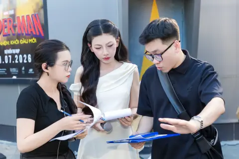 Thảm đỏ — Dear You — ảnh 2/38