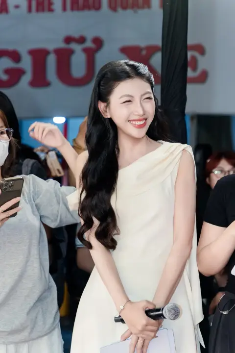 Thảm đỏ — Dear You — ảnh 16/38