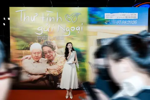 Thảm đỏ — Dear You — ảnh 18/38