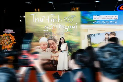 Thảm đỏ — Dear You — ảnh 20/38
